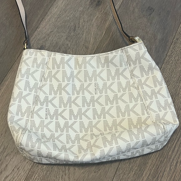 MICHAEL Michael Kors crossbody - Picture 5 of 11